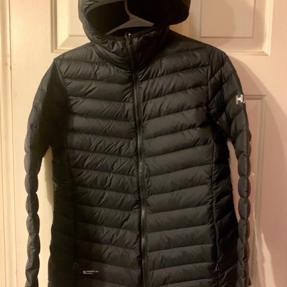 Women’s Black down Helly Hanson size M